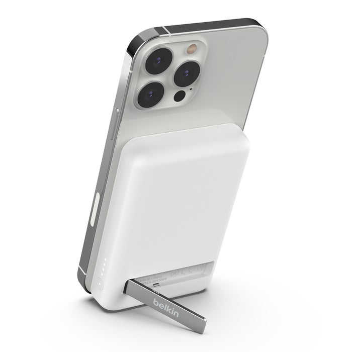 Belkin BoostCharge Magnetic Wireless Power Bank 5K + Stand - White (BPD004BTWT)